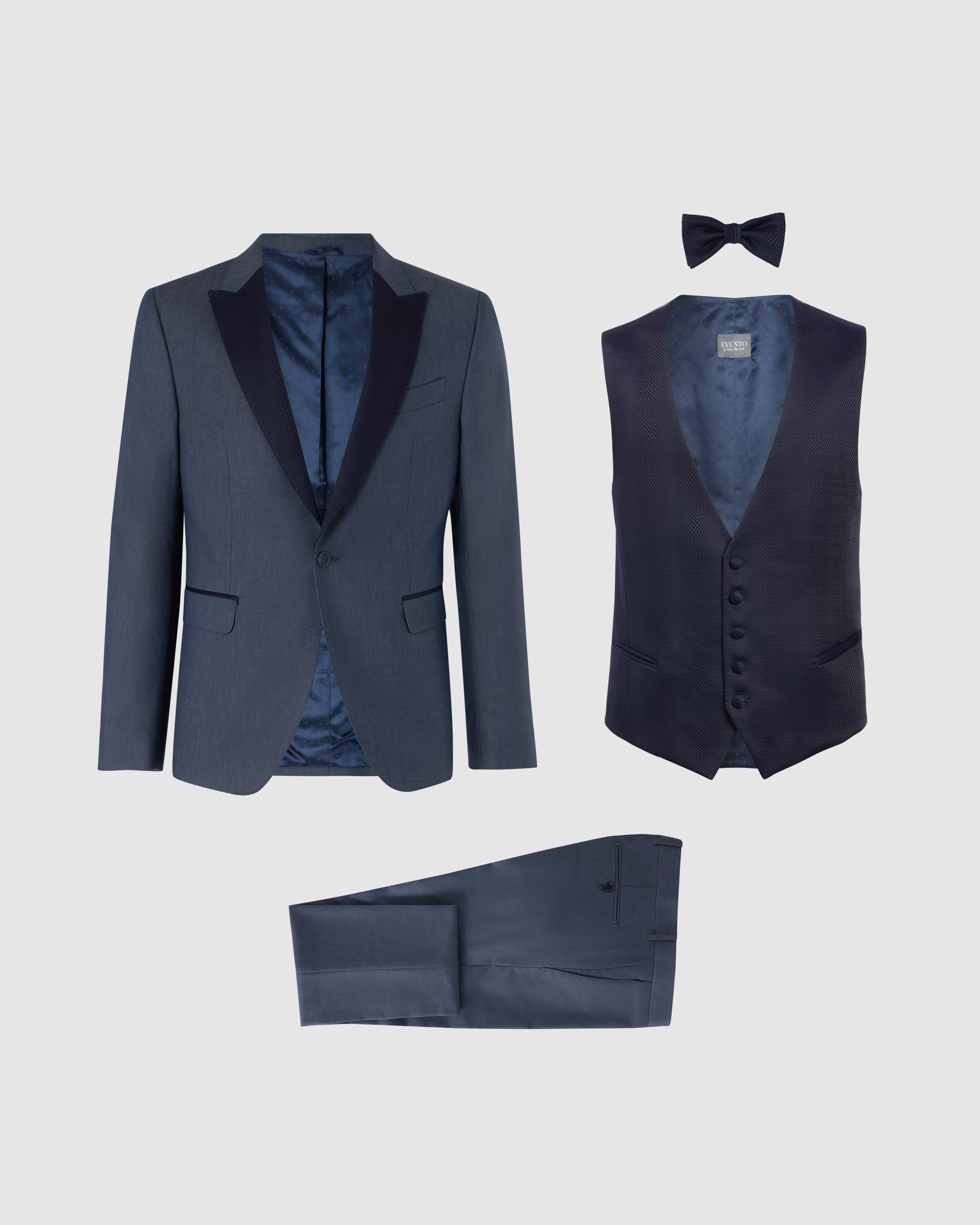 Completo 4 pezzi blu con rever jacquard