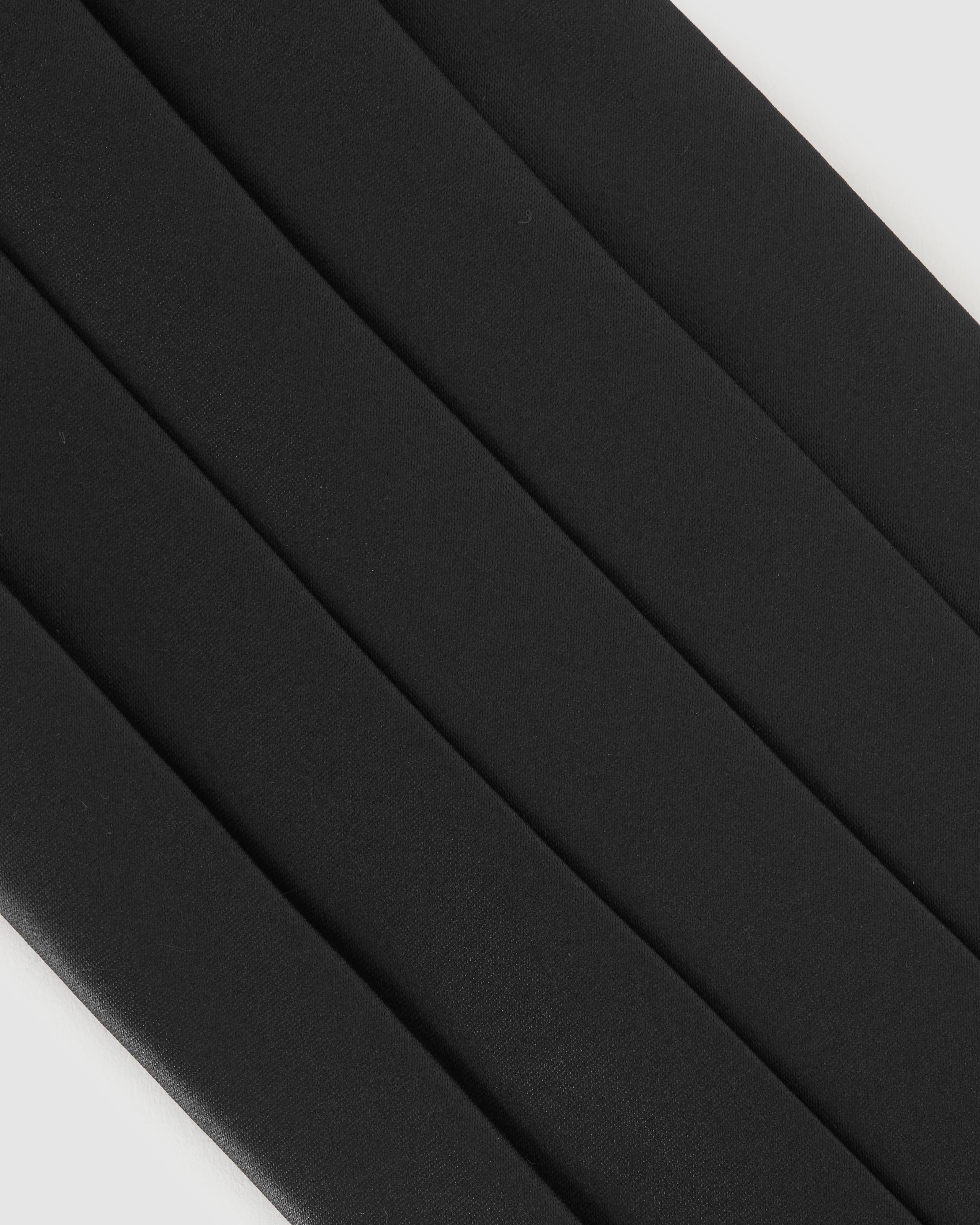 Fascia nera plissettata in satin