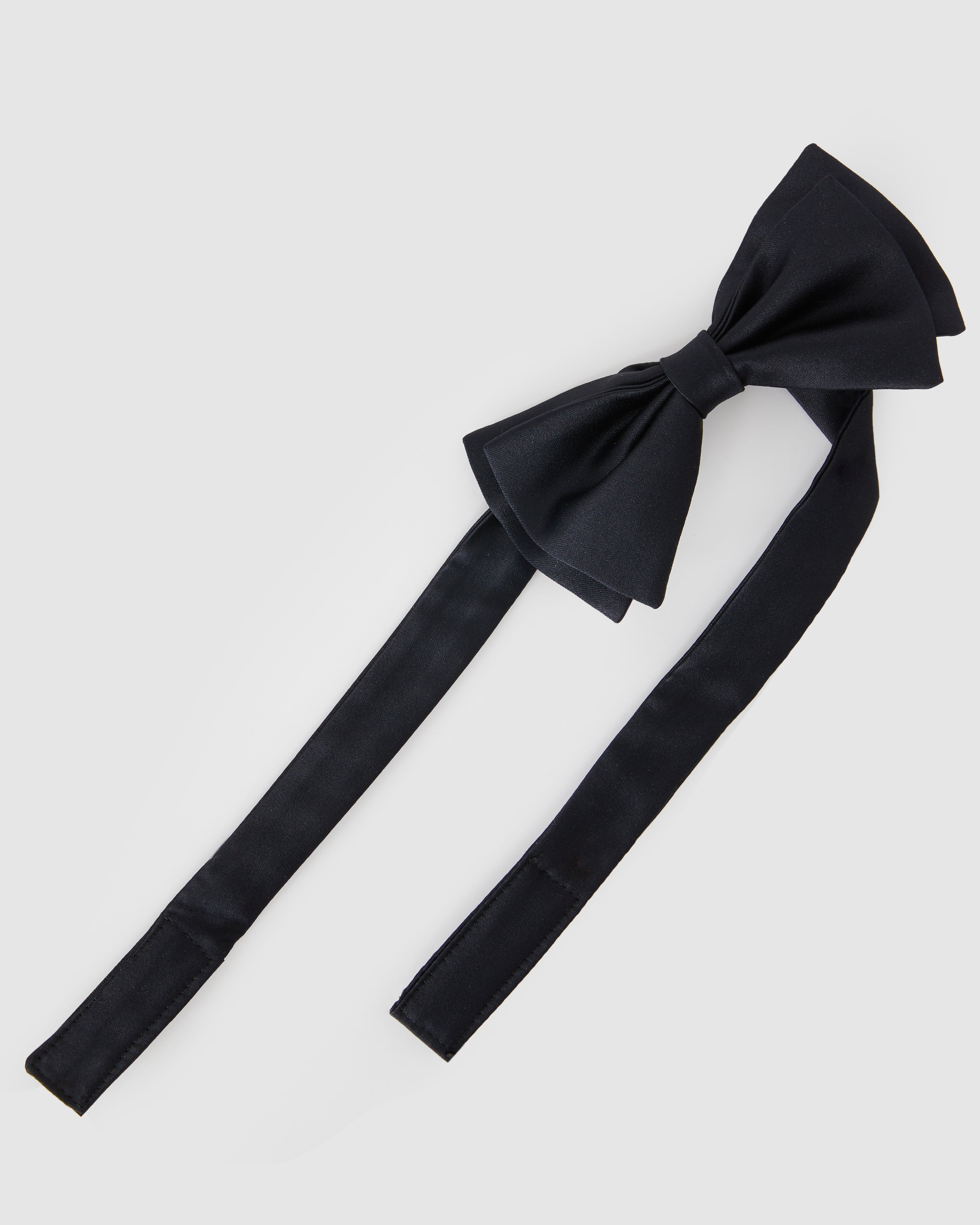 Papillon blu scuro in satin