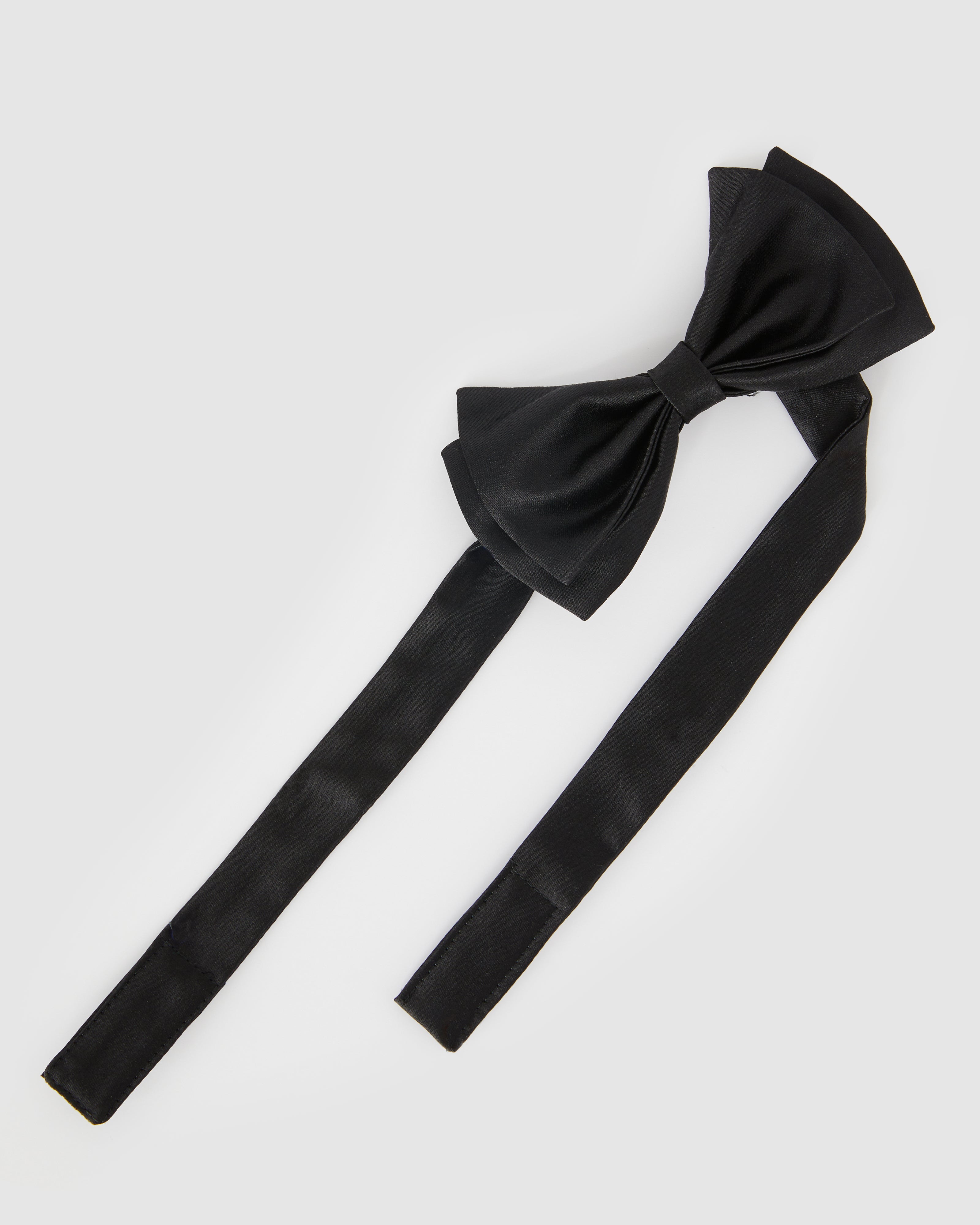 Papillon nero in satin