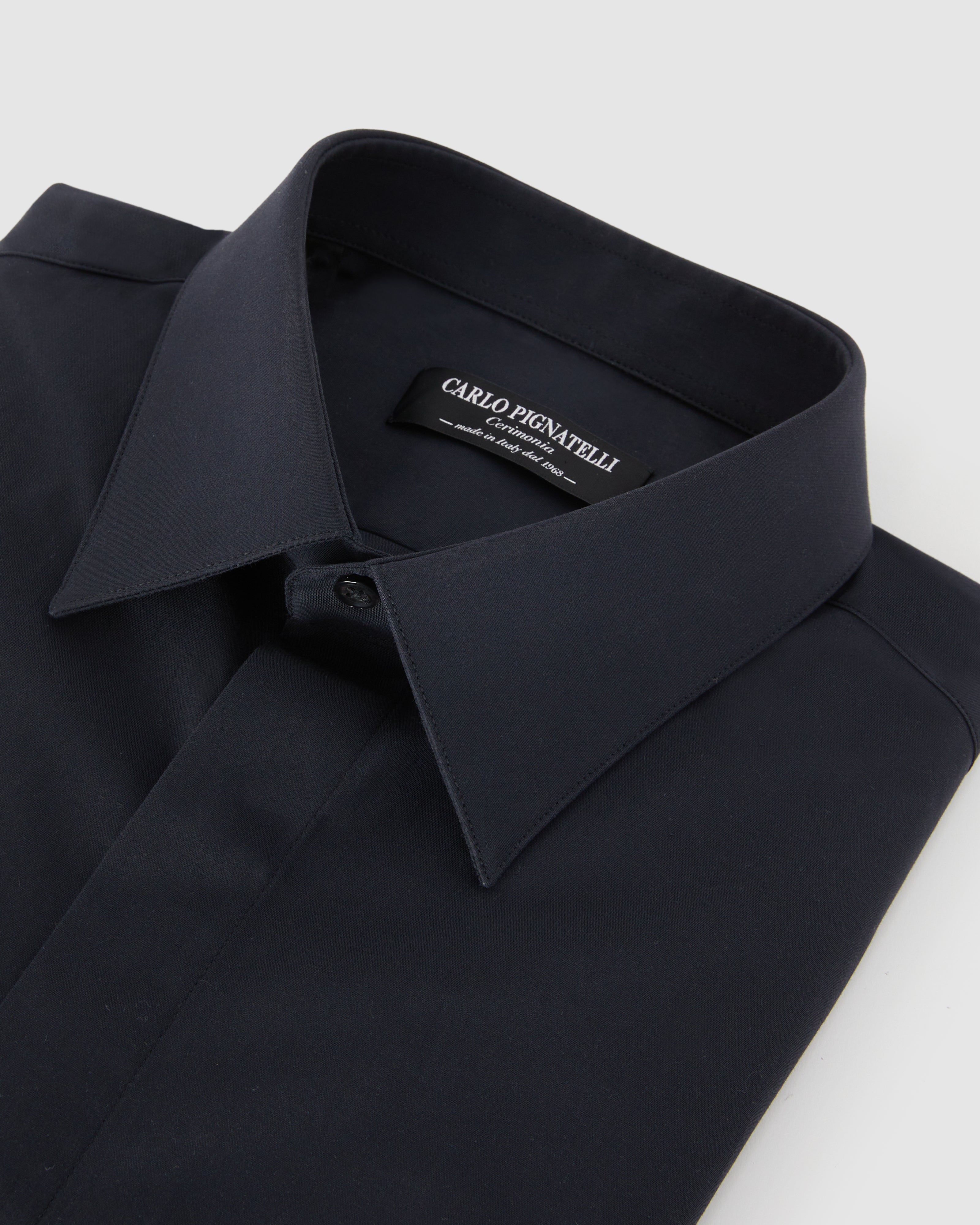 Camicia blu scuro in popeline comfort con collo italiano