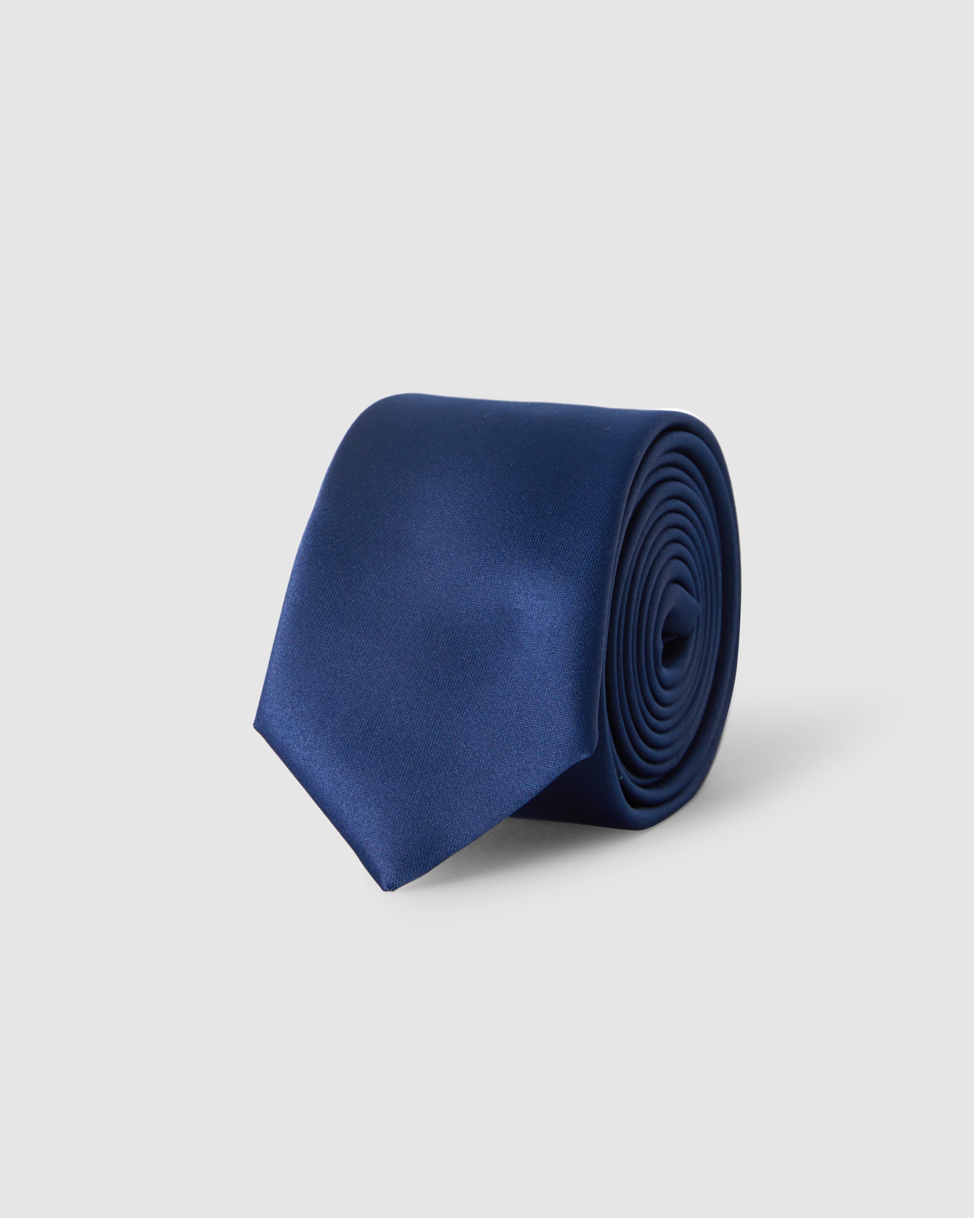 Cravate bluette en satin