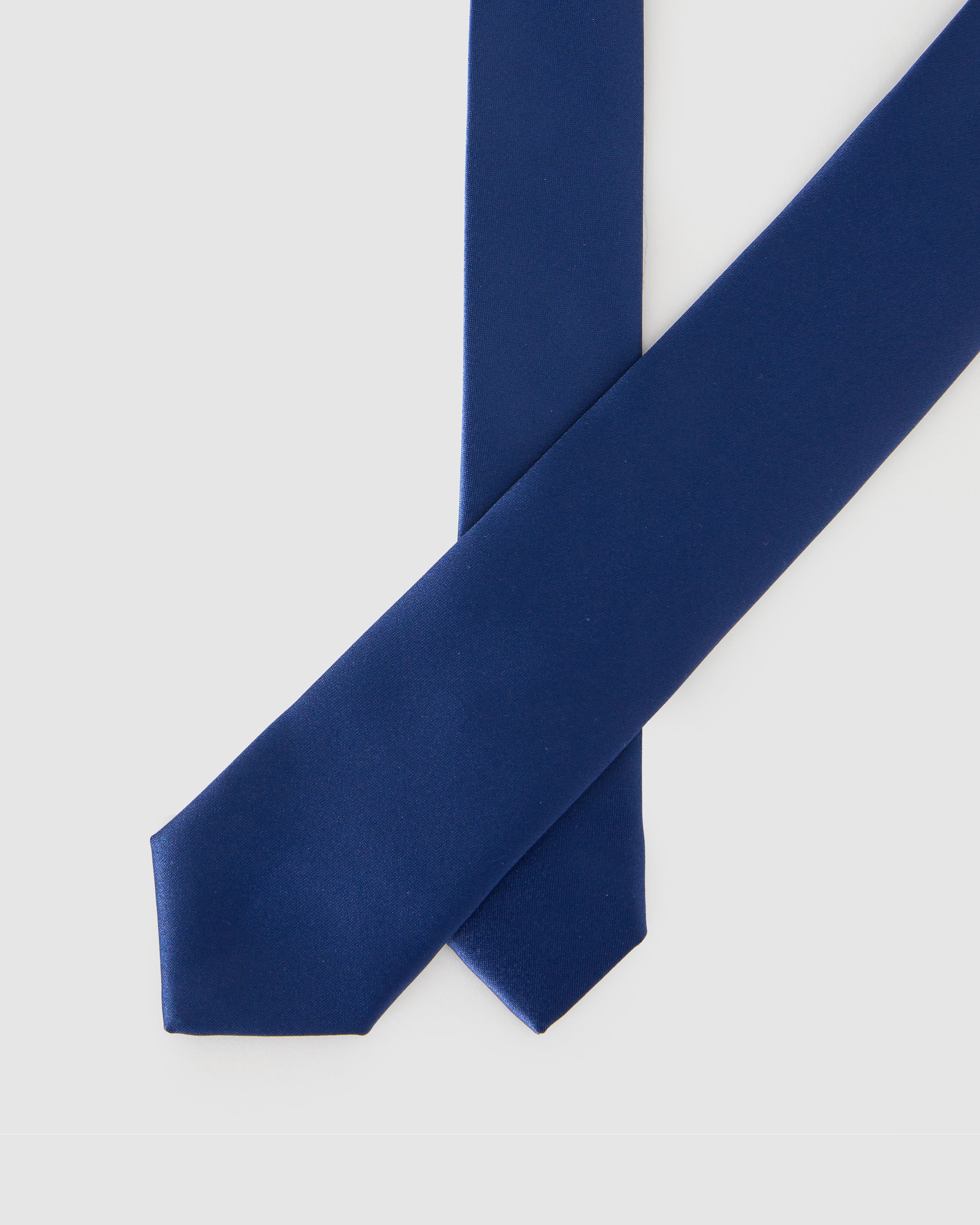 Cravatta bluette in satin